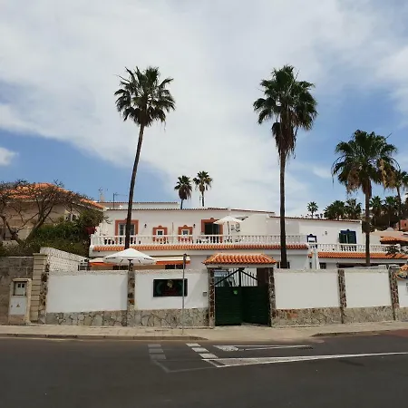 Konukevi Casa Domvs