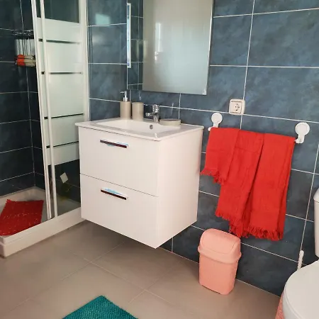 Konukevi Casa Domvs Adeje